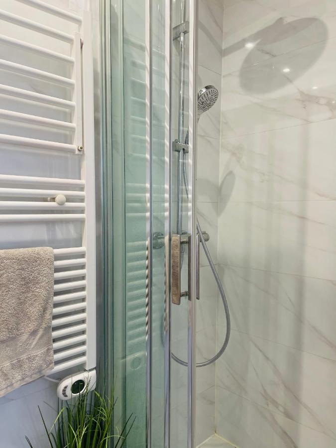 Apartamento Le Nid Douillet De Patricia París Exterior foto