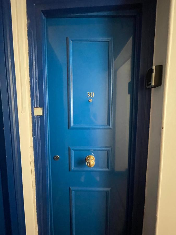 Apartamento Le Nid Douillet De Patricia París Exterior foto