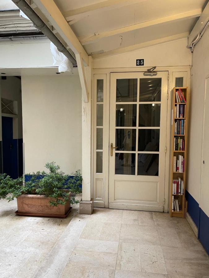 Apartamento Le Nid Douillet De Patricia París Exterior foto