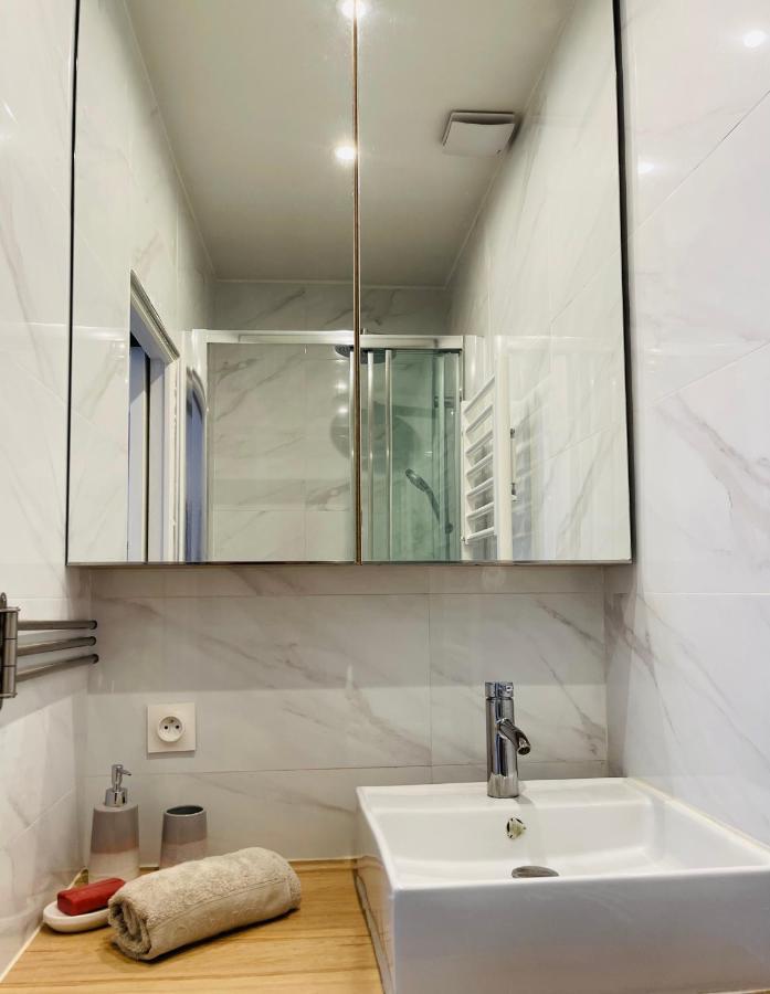 Apartamento Le Nid Douillet De Patricia París Exterior foto